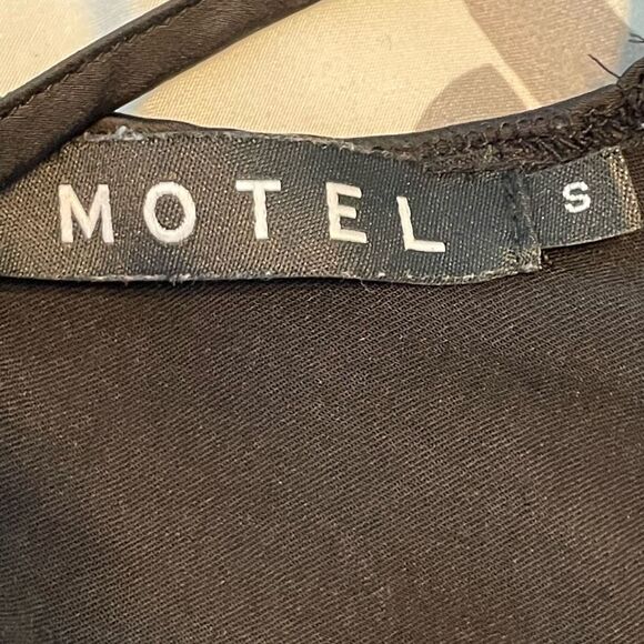 Motel Rocks Zashe Satin Tie Back Halter Top Black Spaghetti Straps Cropped S - Picture 6 of 7